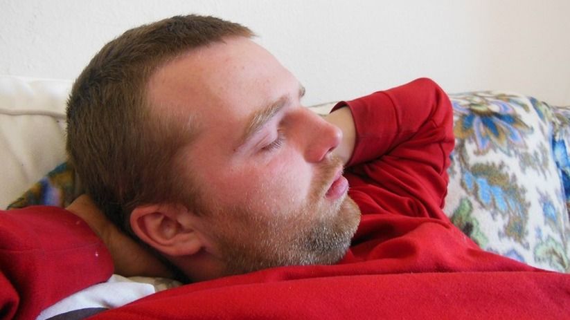 Сплю как ребёнок и без кондиционера, даже в жару +40: 3 секрета как победить бессонницу в знойные летние ночи