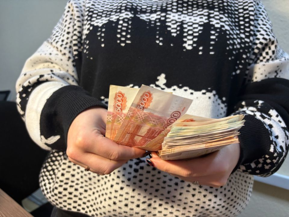 Каждый получит по 10 000 рублей на карту «Мир». Деньги придут до начала июня