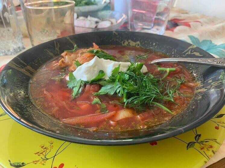 Спокойствие в праздники: как соблюдать ‘правило тарелки’ и не переживать за лишние килограммы