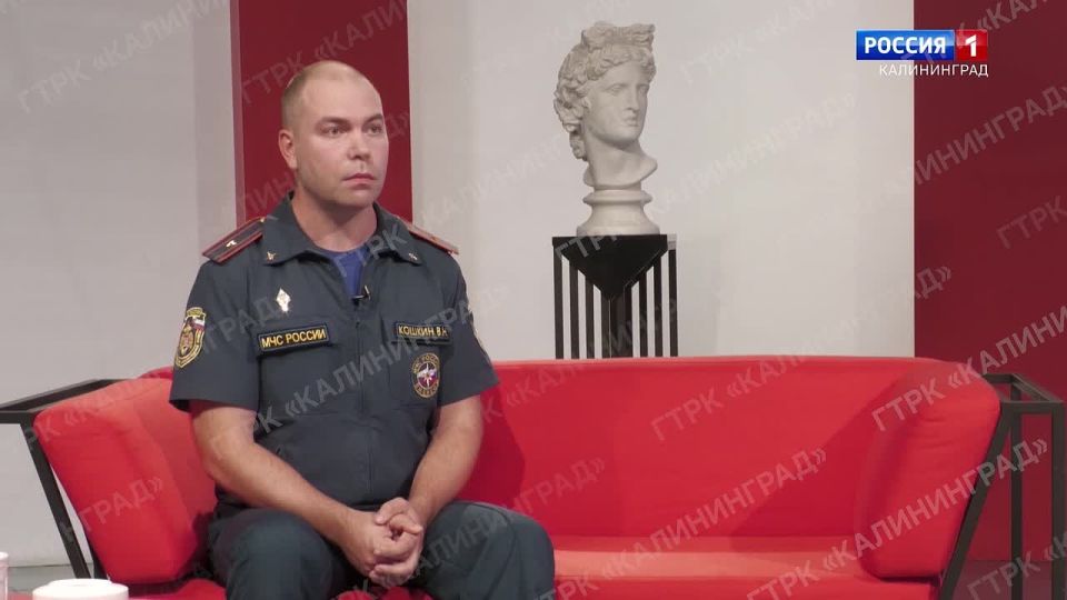        ,                