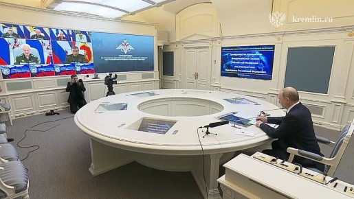 Под руководством Верховного Главнокомандующего проведена тренировка стратегических ядерных сил с привлечением их наземной, морской и авиационной составляющих