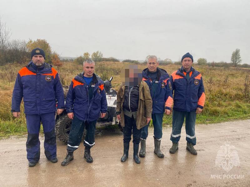 Из гиблого места под Правдинском вызволили женщину Из гиблого места под Правдинском вызволили женщину