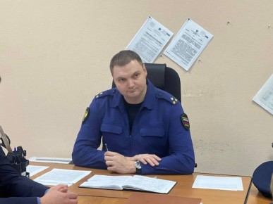 Заместитель прокурора области Роман Ерисковский представил назначенного Гусевского городского прокурора и провел прием граждан