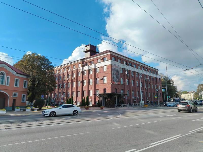 Подростков в Калининграде ставят на деньги при поиске работы