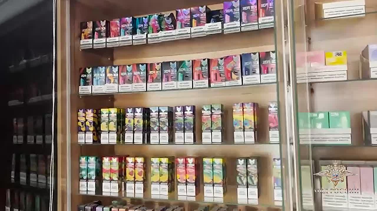 Курева на 93 млн изъяли в сети табачек "Хайзенберг"