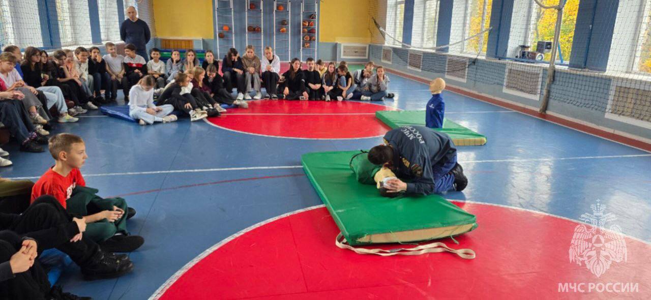 Кадеты проводят каникулы с пользой Кадеты проводят каникулы с пользой