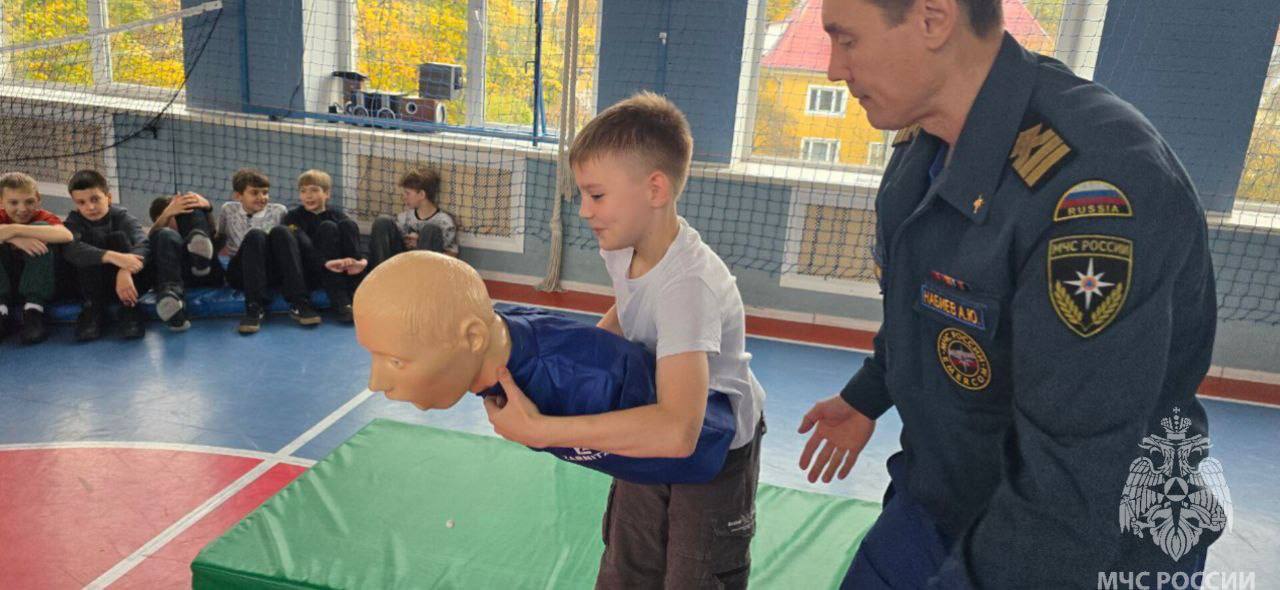 Кадеты проводят каникулы с пользой Кадеты проводят каникулы с пользой