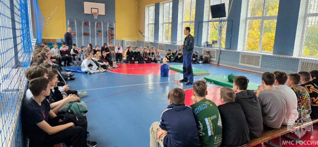 Кадеты проводят каникулы с пользой Кадеты проводят каникулы с пользой