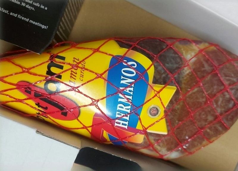 Хамон из Испании не смог проникнуть через Литву в Калининградскую область