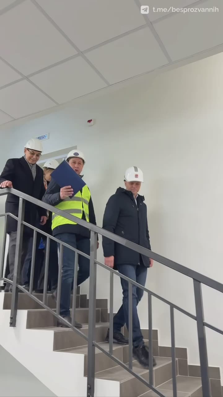Алексей Беспрозванных проверил ход строительных работ в школе на улице Мариенко