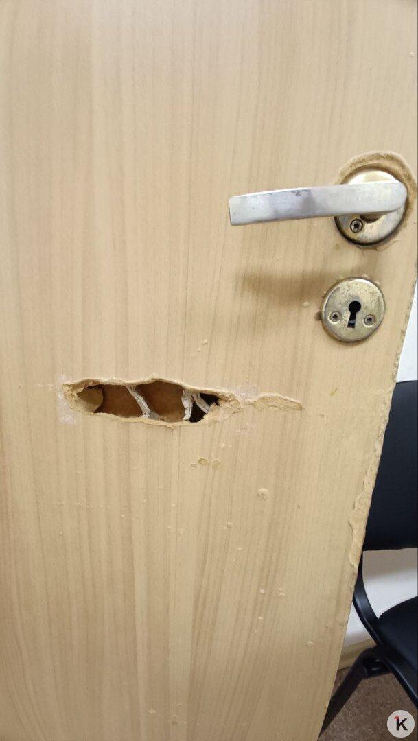 После жалоб калининградцев власти пообещали отремонтировать палаты детского инфекционного отделения ЦГКБ После жалоб калининградцев власти пообещали отремонтировать палаты детского инфекционного отделения ЦГКБ