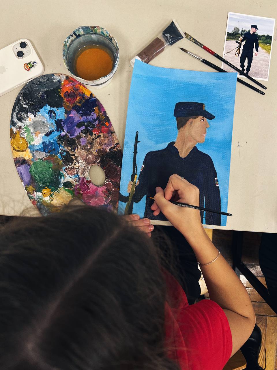 Дети из Муниципального бюджетного учреждения дополнительного образования «Детская школа искусств г. Багратионовска» (МБУ ДО ДШИ г. Багратионовска) решили поздравить сотрудников полиции с Днем сотрудника органов внутренних... Дети из Муниципального бюджетного учреждения дополнительного образования «Детская школа искусств г. Багратионовска» (МБУ ДО ДШИ г. Багратионовска) решили поздравить сотрудников полиции с Днем сотрудника органов внутренних...