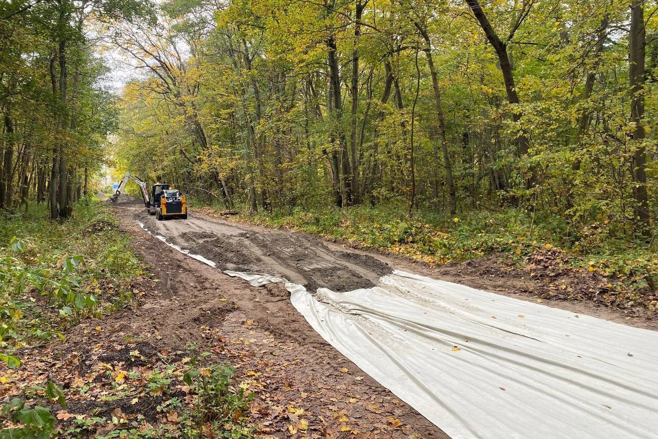 «Ходить опасно»: Калина показал, как строят велодорожку в начале Куршской косы «Ходить опасно»: Калина показал, как строят велодорожку в начале Куршской косы