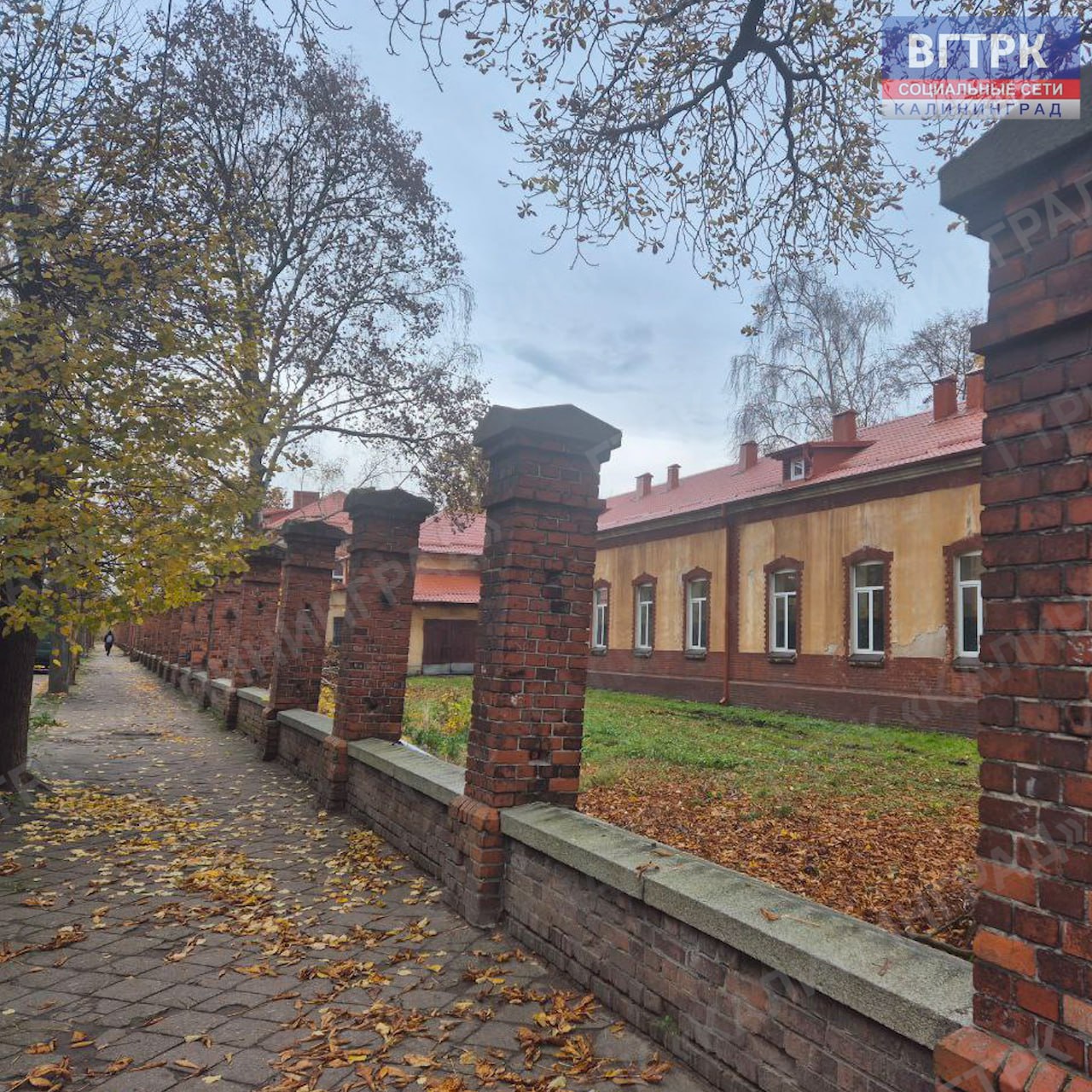 Фронт работ. Масштабные преобразования на территориях возле учреждений здравоохранения в Черняховске Фронт работ. Масштабные преобразования на территориях возле учреждений здравоохранения в Черняховске