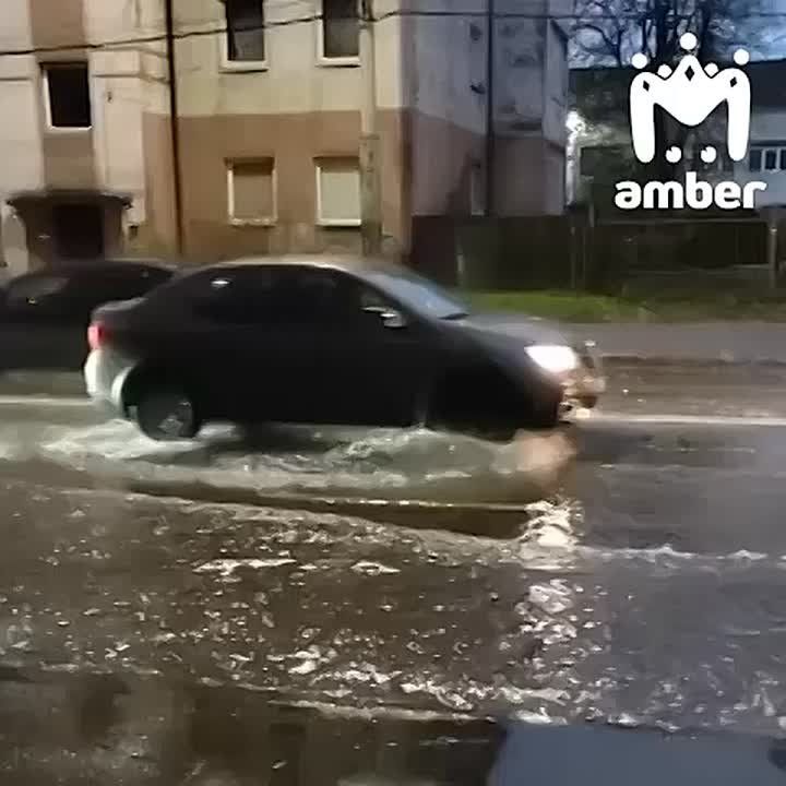 У администрации новая проблема — опавшие листья