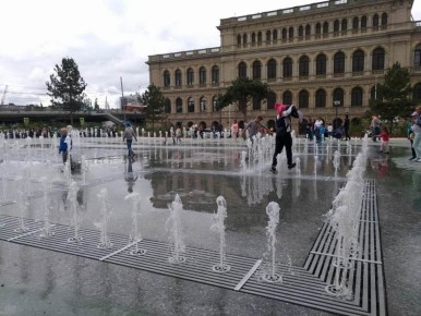 Мраморные скамейки подвели под арест крупного бизнесмена из Калининграда