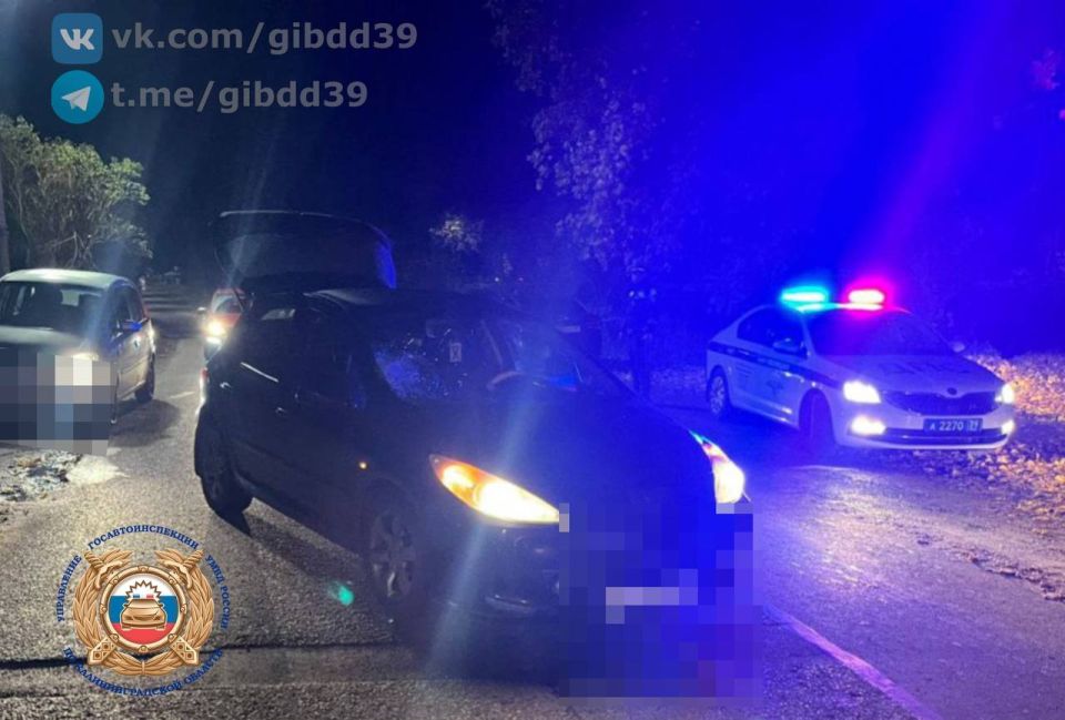 По оперативной информации, сегодня,01.11.2025 в районе 19 часов в городе Черняховск на ул. Черняховского в районе д. 4 произошло дорожно- транспортное происшествие - наезд на пешехода