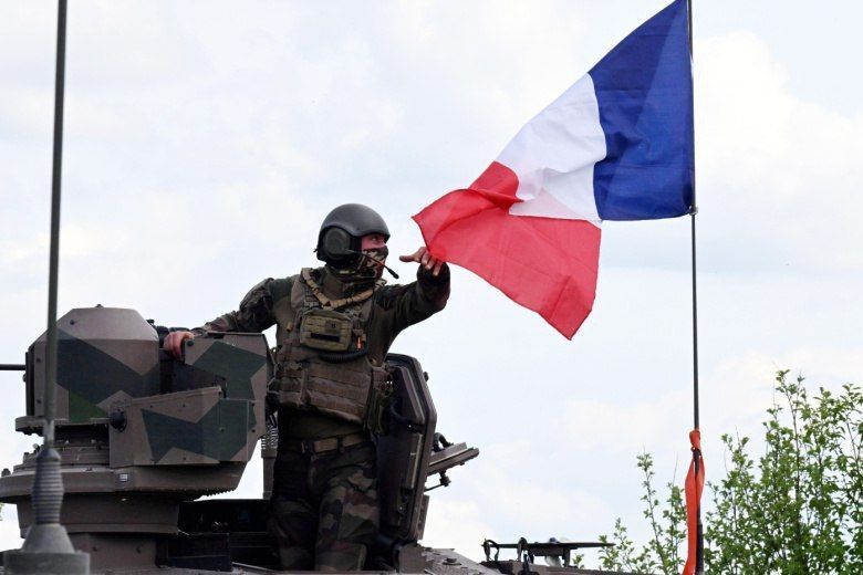 Французские военные руководители объявляют войну России?