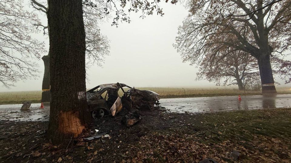 Прокуратура контролирует установление обстоятельств смертельного ДТП в Правдинском районе