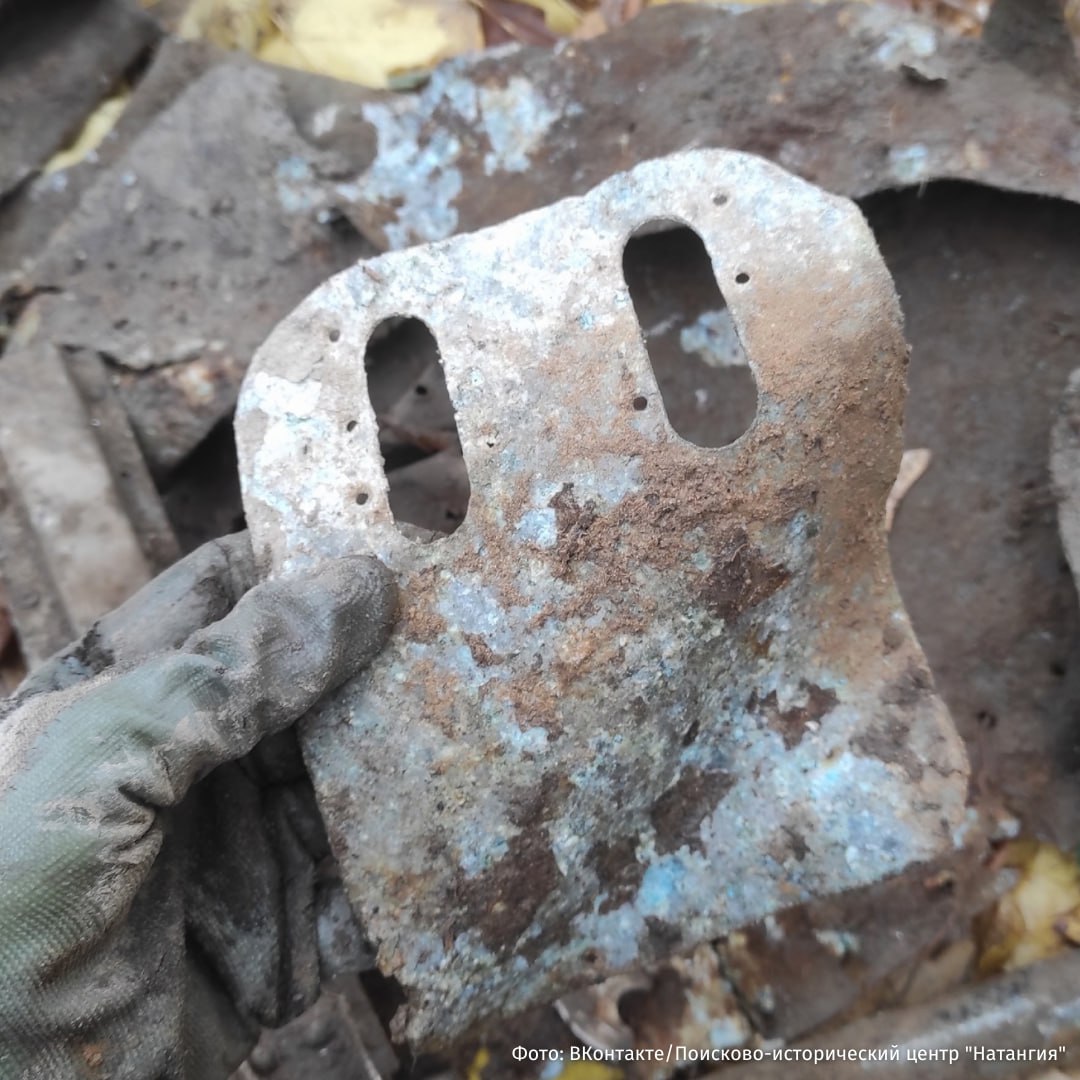 Место крушения советского штурмовика Ил-2, предположительно, участвовавшего в Восточно-Прусской наступательной операции весной 1945 года, нашли в Калининграде Место крушения советского штурмовика Ил-2, предположительно, участвовавшего в Восточно-Прусской наступательной операции весной 1945 года, нашли в Калининграде