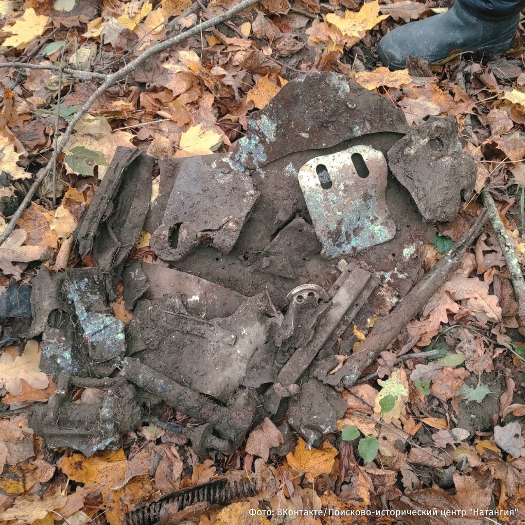 Место крушения советского штурмовика Ил-2, предположительно, участвовавшего в Восточно-Прусской наступательной операции весной 1945 года, нашли в Калининграде Место крушения советского штурмовика Ил-2, предположительно, участвовавшего в Восточно-Прусской наступательной операции весной 1945 года, нашли в Калининграде