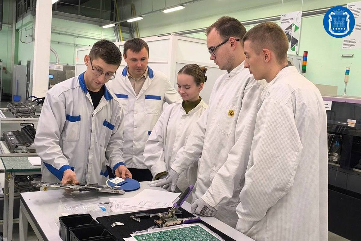 Калининградские школьники сконструировали и запустили ракеты Калининградские школьники сконструировали и запустили ракеты