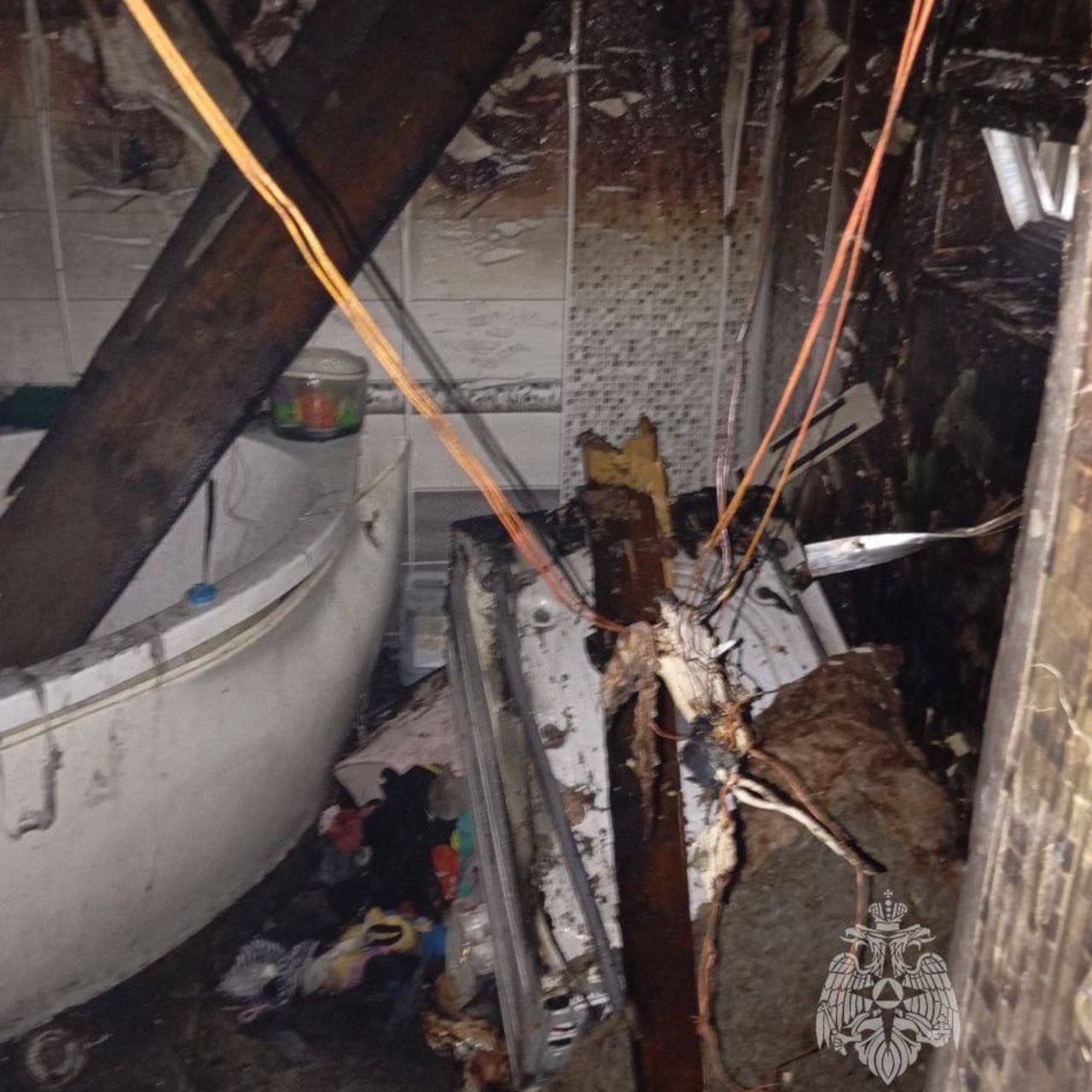 Огнеборцы потушили пожар в Калининграде