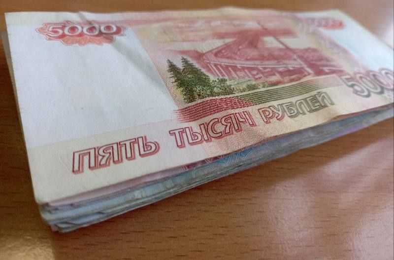 Зарплата в Калининградской области неудержимо стремится вверх