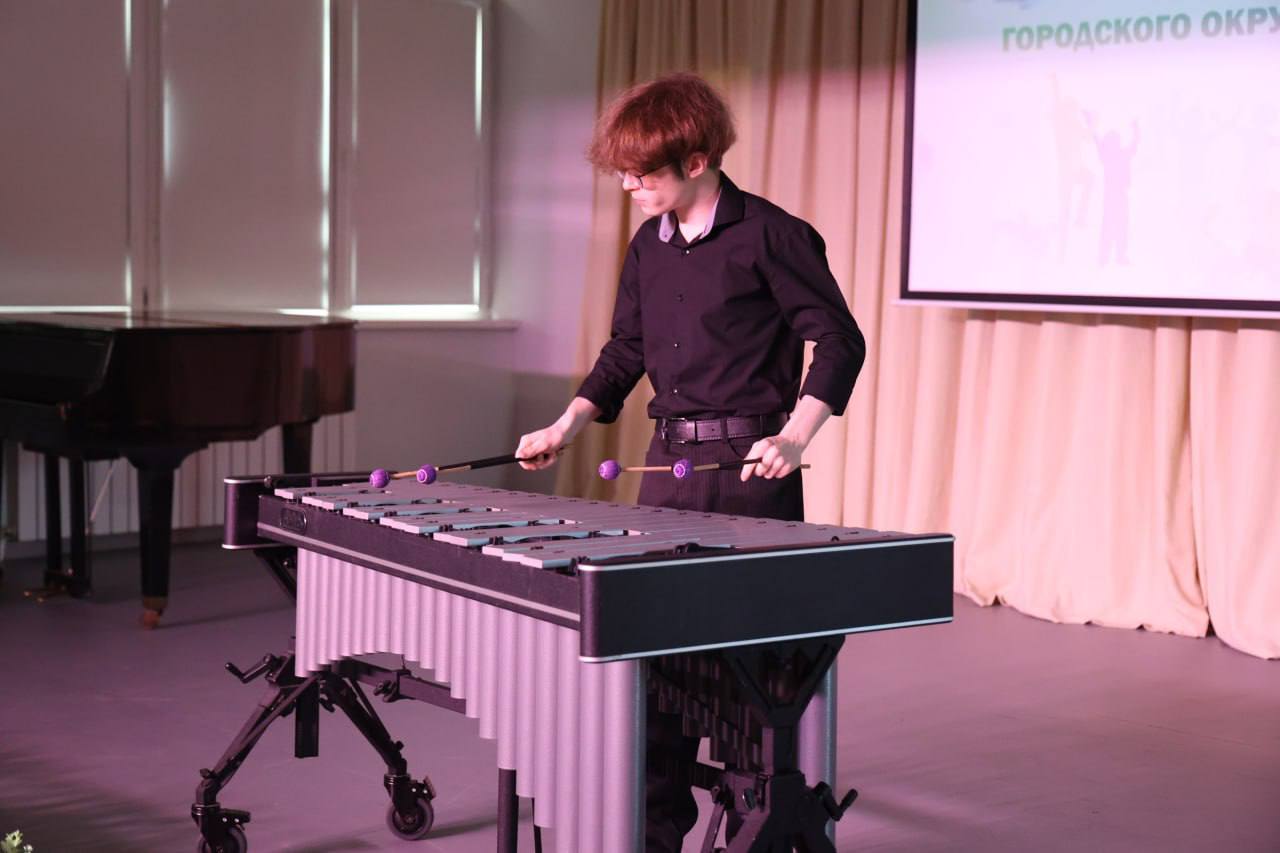 Елена Дятлова: Вручила свидетельства стипендиатов городского округа «Город Калининград» нашим звездочкам - учащимся учреждений дополнительного образования в сфере культуры! Елена Дятлова: Вручила свидетельства стипендиатов городского округа «Город Калининград» нашим звездочкам - учащимся учреждений дополнительного образования в сфере культуры!