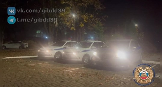 Сегодня пятница, а это значит, что на дорогах региона автоинспекторы работают в усиленном режиме — массовые проверки проходят по всей территории