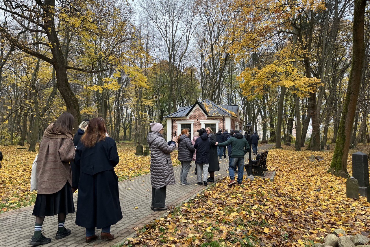 На старом еврейском кладбище в Калининграде открыли главную аллею мемориального парка