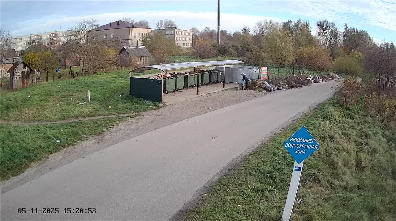 В Светлом власти подсматривают за выбрасывающими мусор людьми