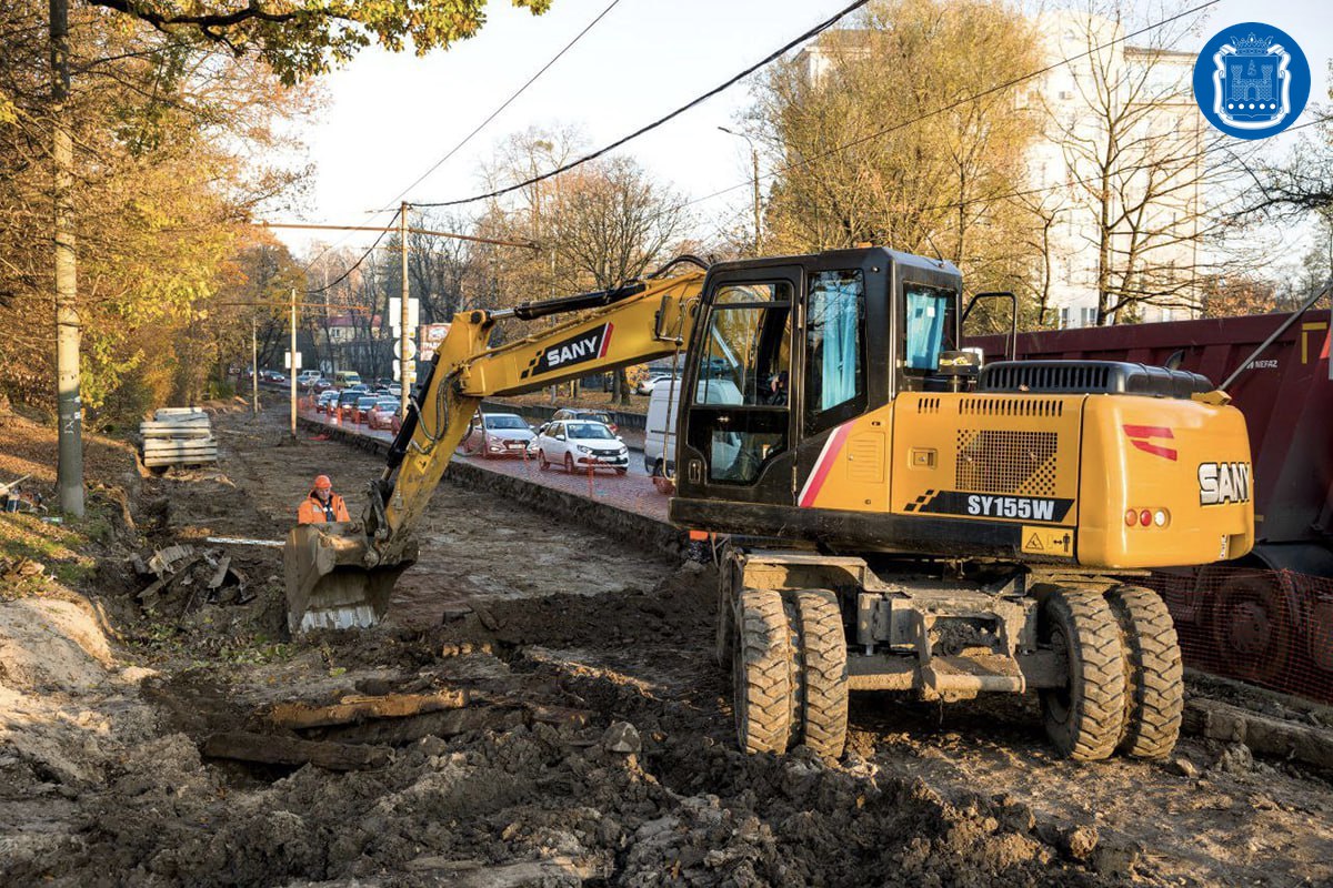 Алексей Беспрозванных проверил, как идут работы по ремонту тротуаров и обновлению трамвайной инфраструктуры в Калининграде Алексей Беспрозванных проверил, как идут работы по ремонту тротуаров и обновлению трамвайной инфраструктуры в Калининграде