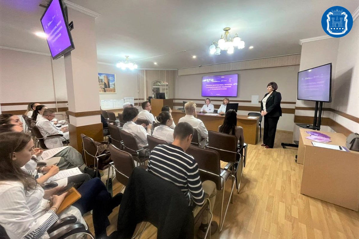 В Калининграде в центре специализированных видов медицинской помощи провели школу пациента для семей «детей-бабочек» и практикум для врачей