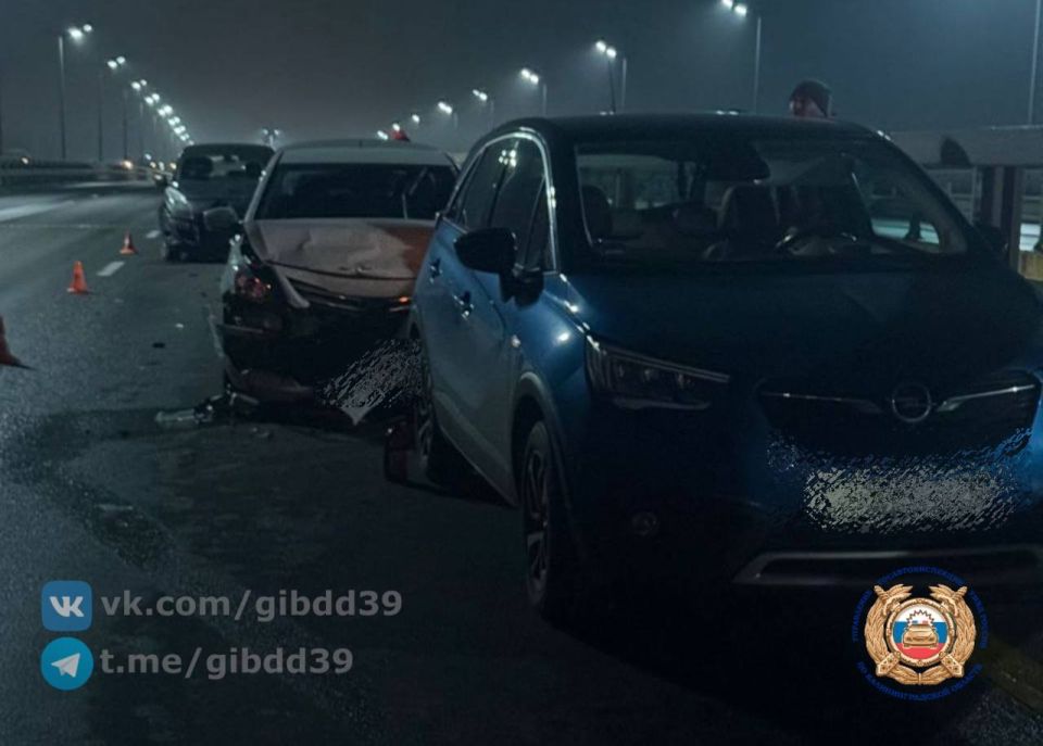   ,  10.11.2025  20:15           