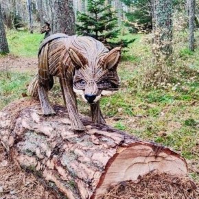 На территории визит-центра национального парка «Куршская коса» появился новый арт-объект — лисица