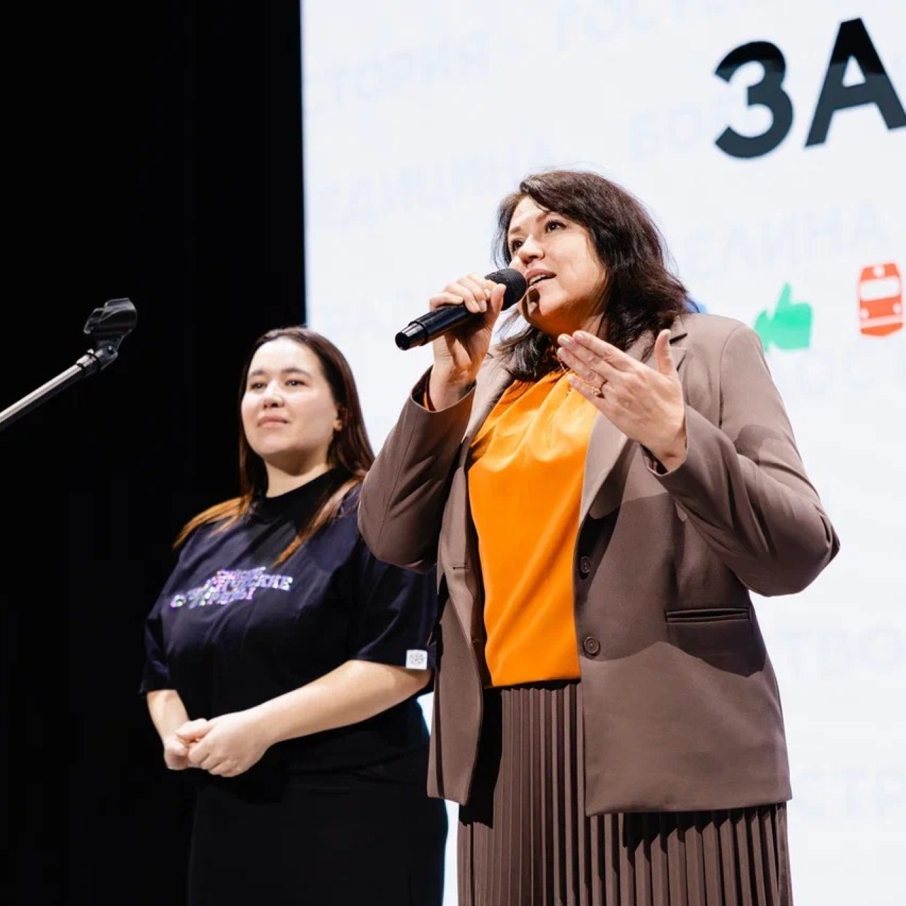 В Калининграде подвели итоги летнего трудового семестра студенческих отрядов В Калининграде подвели итоги летнего трудового семестра студенческих отрядов