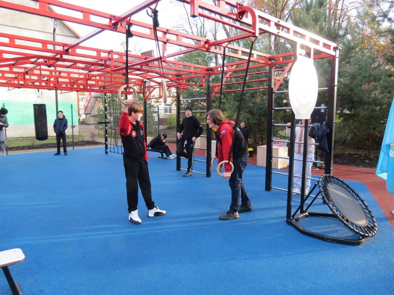 Елена Дятлова: Сразу две спортивные площадки в районе улицы Красной обновляем в этом году Елена Дятлова: Сразу две спортивные площадки в районе улицы Красной обновляем в этом году