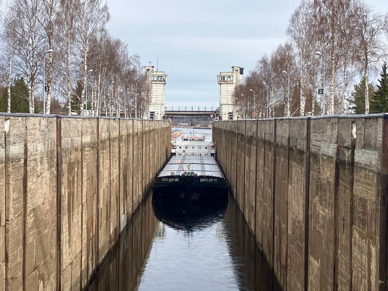 В Волго-Балтийском бассейне завершается транзитная навигация
