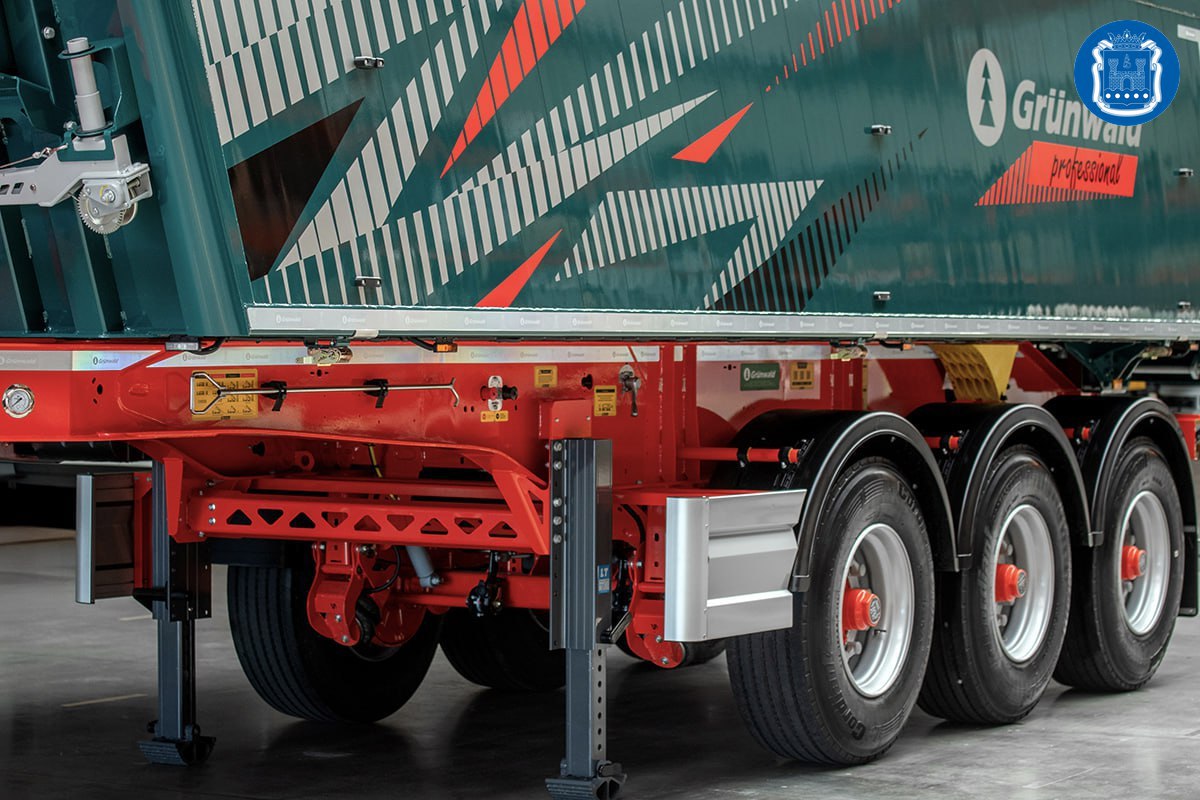 В индустриальном парке «Храброво» на заводе «Грюнвальд» начали выпускать новые строительные самосвалы В индустриальном парке «Храброво» на заводе «Грюнвальд» начали выпускать новые строительные самосвалы