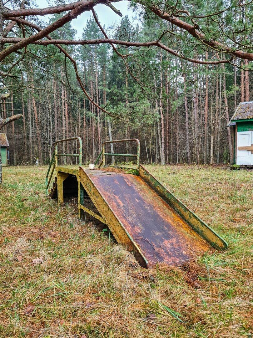 Экскурсовод показал заброшенную турбазу на берегу Виштынца, чей хозяин не пережил 90-е Экскурсовод показал заброшенную турбазу на берегу Виштынца, чей хозяин не пережил 90-е