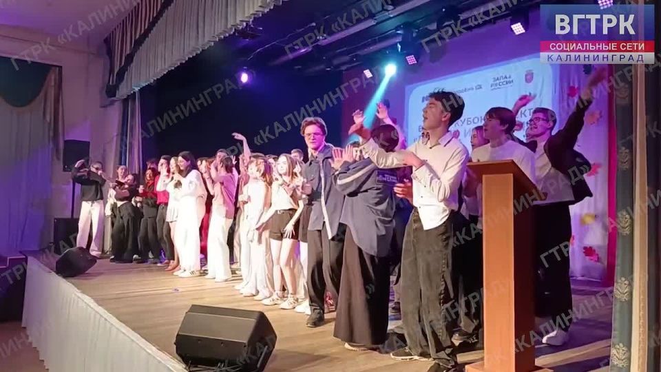 Накануне в гусевском городском доме культуры состоялся Второй кубок проекта «Просто и смешно»