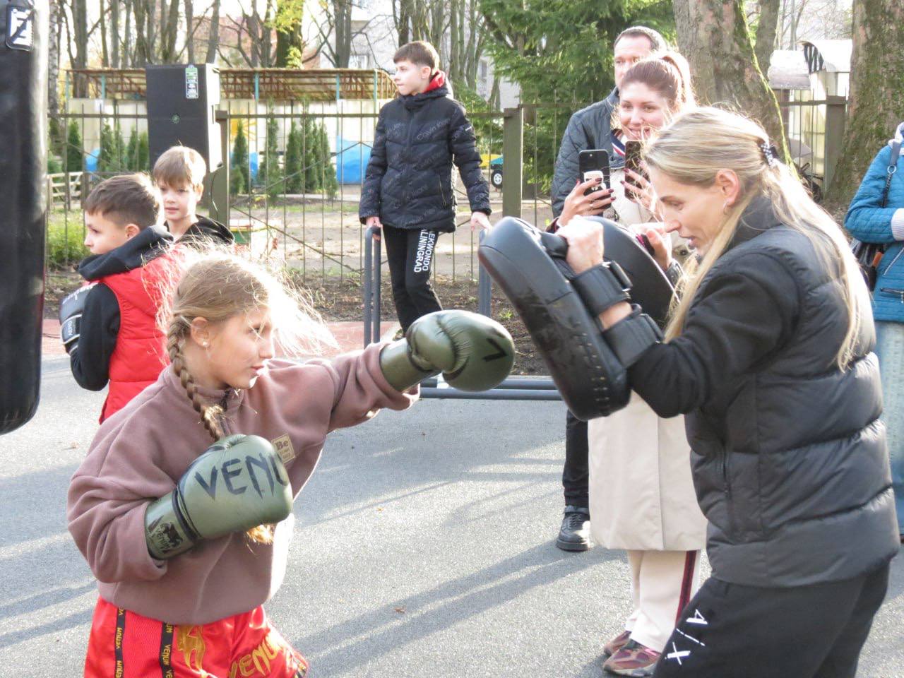 Елена Дятлова: Сразу две спортивные площадки в районе улицы Красной обновляем в этом году Елена Дятлова: Сразу две спортивные площадки в районе улицы Красной обновляем в этом году