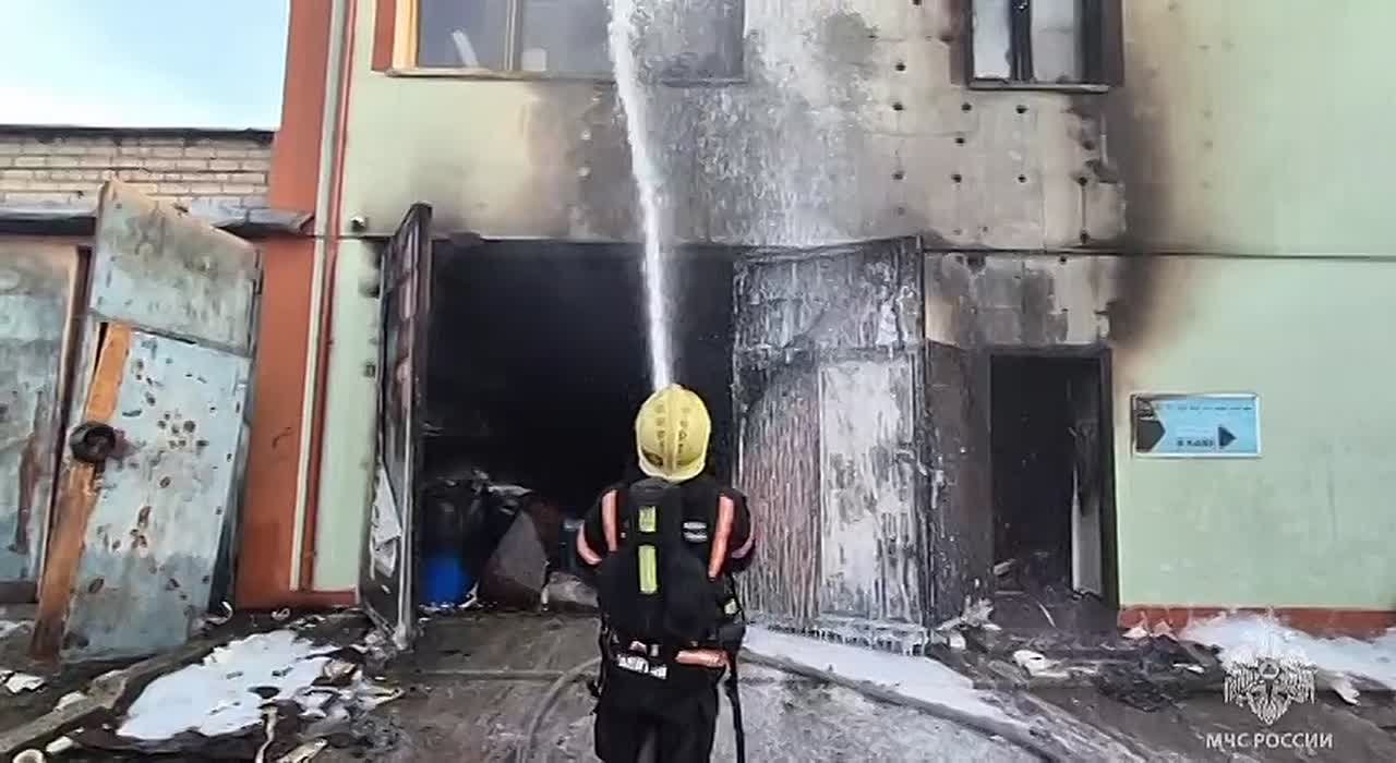 «Остались без химии»: на Нарвской в Калининграде сгорел склад