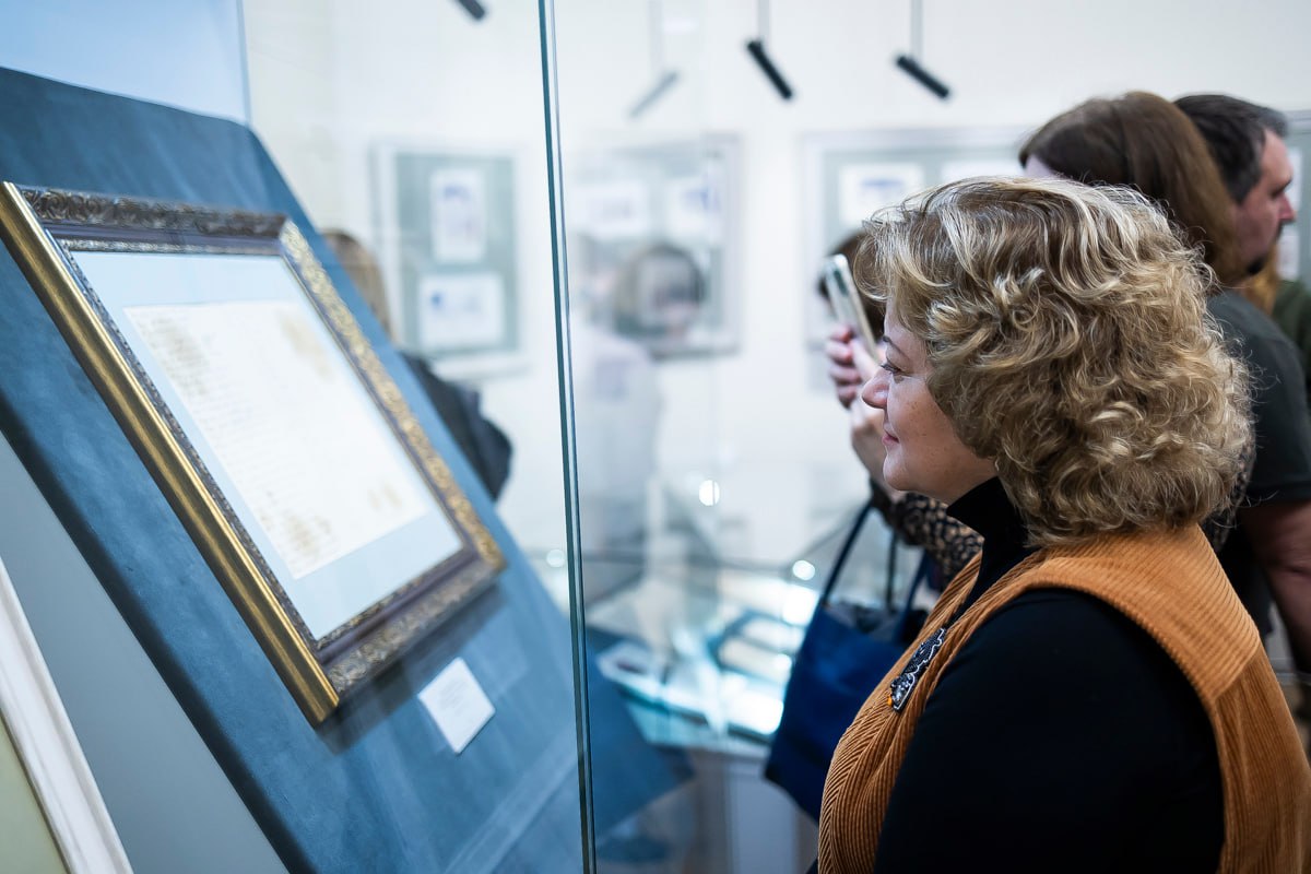 В Калининграде показали рукопись Александра Пушкина, которую публика не видела никогда прежде В Калининграде показали рукопись Александра Пушкина, которую публика не видела никогда прежде