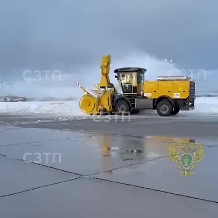 Снегопад парализовал аэропорт Пулково, задерживаются авиарейсы на Калининград