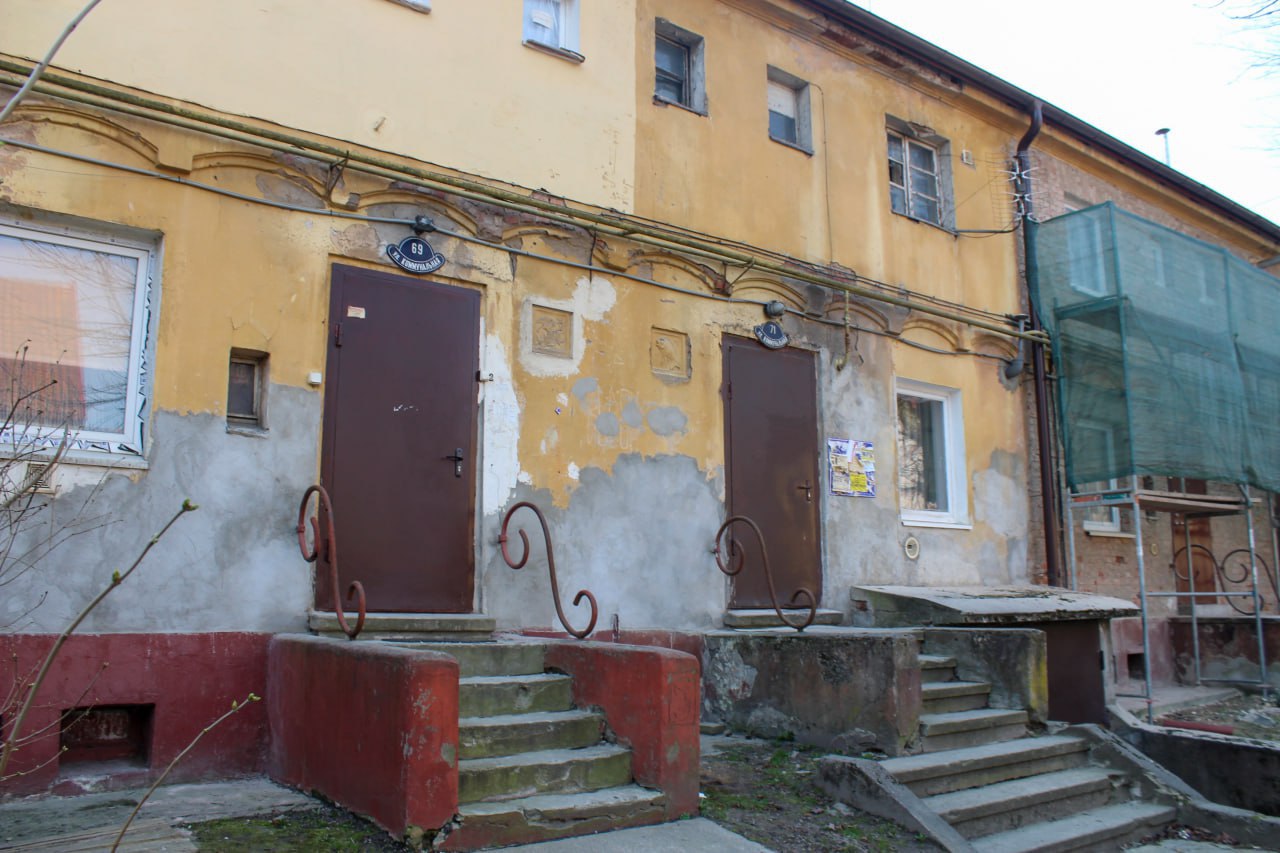 ФКР рассказал, вернут ли кованые перила на дом с «Ребёнком с кошкой» ФКР рассказал, вернут ли кованые перила на дом с «Ребёнком с кошкой»