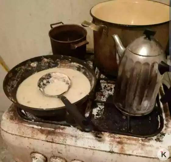 «Так и сидит в темноте один»: городские власти готовы вступиться за беспомощного голодающего калининградца «Так и сидит в темноте один»: городские власти готовы вступиться за беспомощного голодающего калининградца