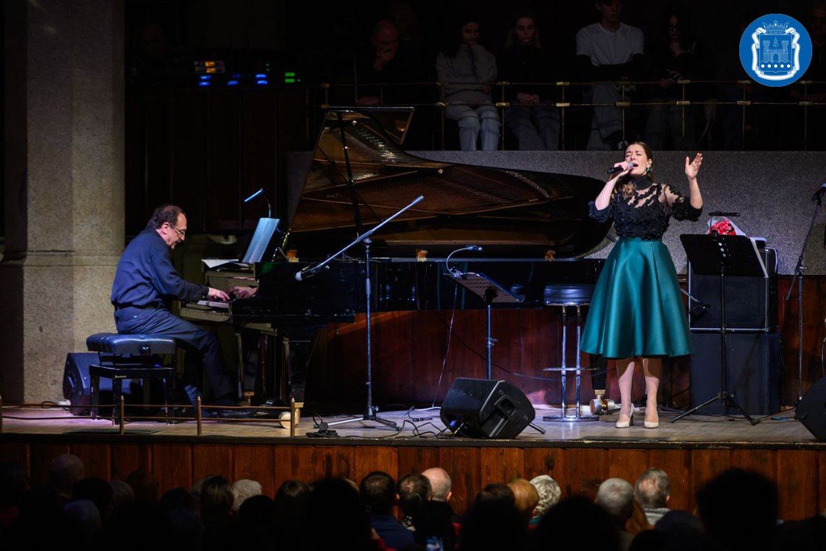 В Калининграде стартовал международный фестиваль «Джаз в филармонии» В Калининграде стартовал международный фестиваль «Джаз в филармонии»