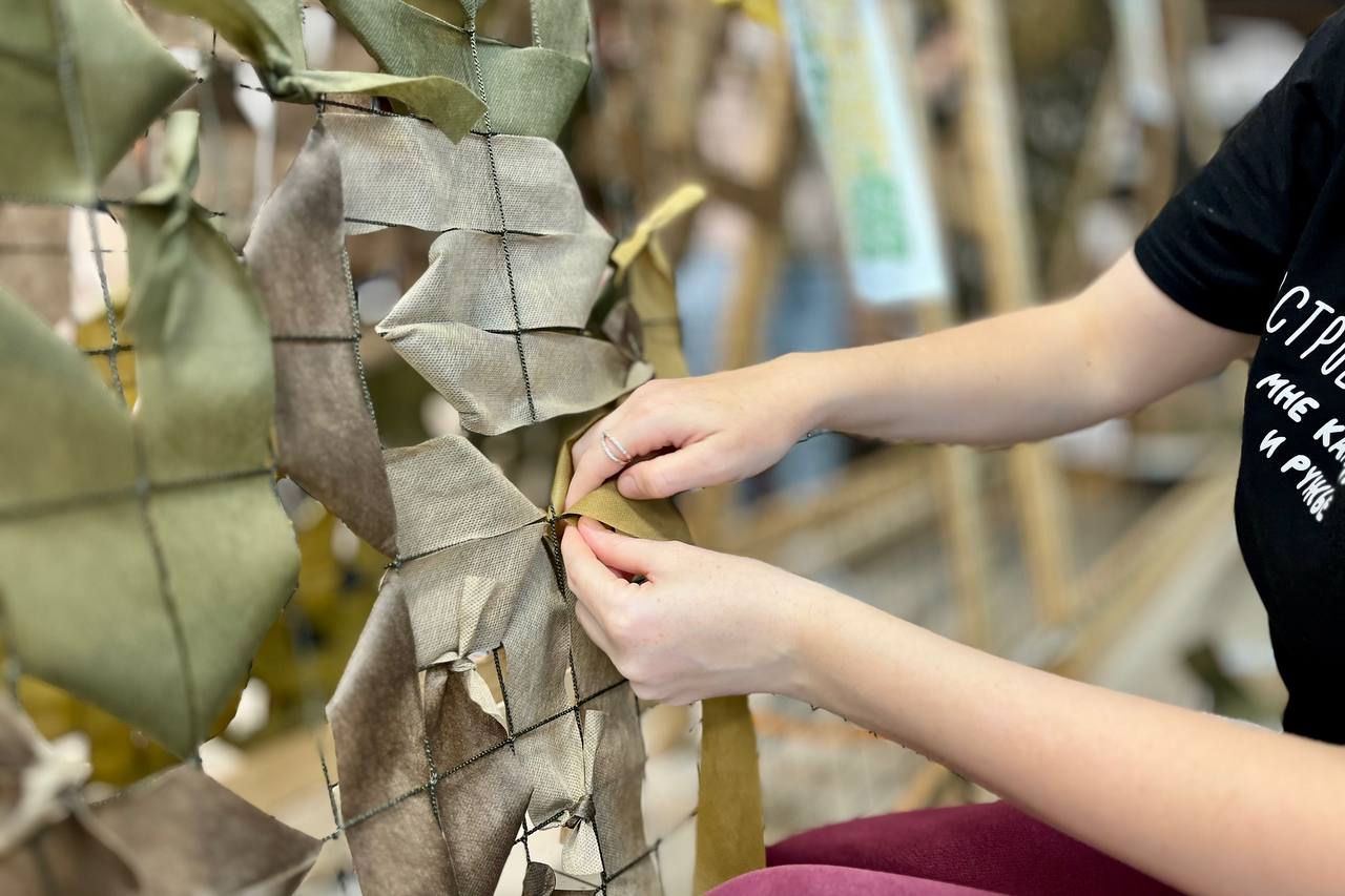 Волонтеры Калининграда готовят новую партию снаряжения для фронта Волонтеры Калининграда готовят новую партию снаряжения для фронта